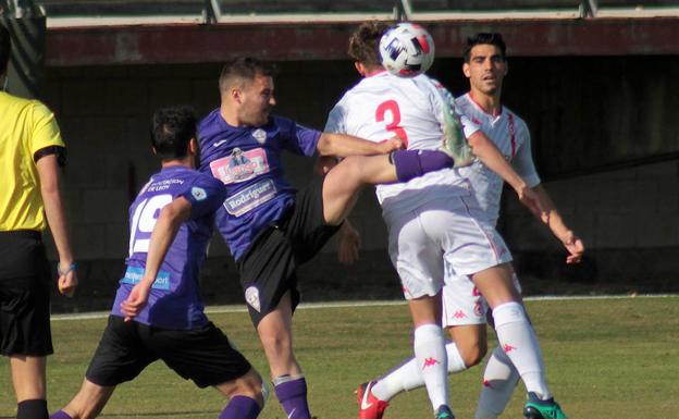 La Bañeza salva un empate en el añadido ante el Júpiter