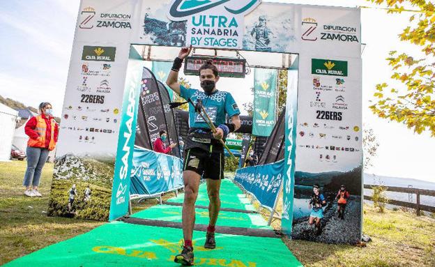El berciano Manuel Merillas, campeón de la Ultra Sanabria Caja Rural