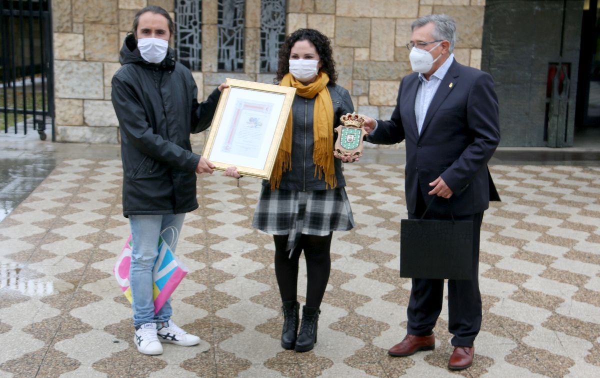 Homenaje de Valverde de la Virgen a Andrea Marcos