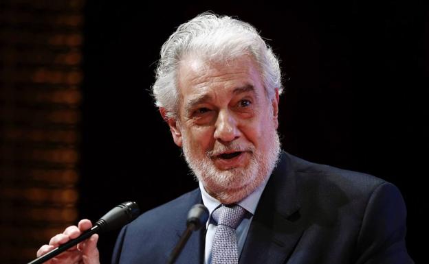 Plácido Domingo debuta como director de orquesta en el teatro Bolshói