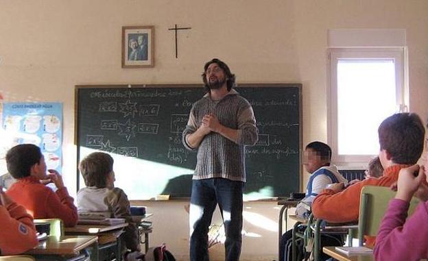 La confederación de STEs-i exige que la religión quede fuera del horario lectivo en la nueva ley de educación