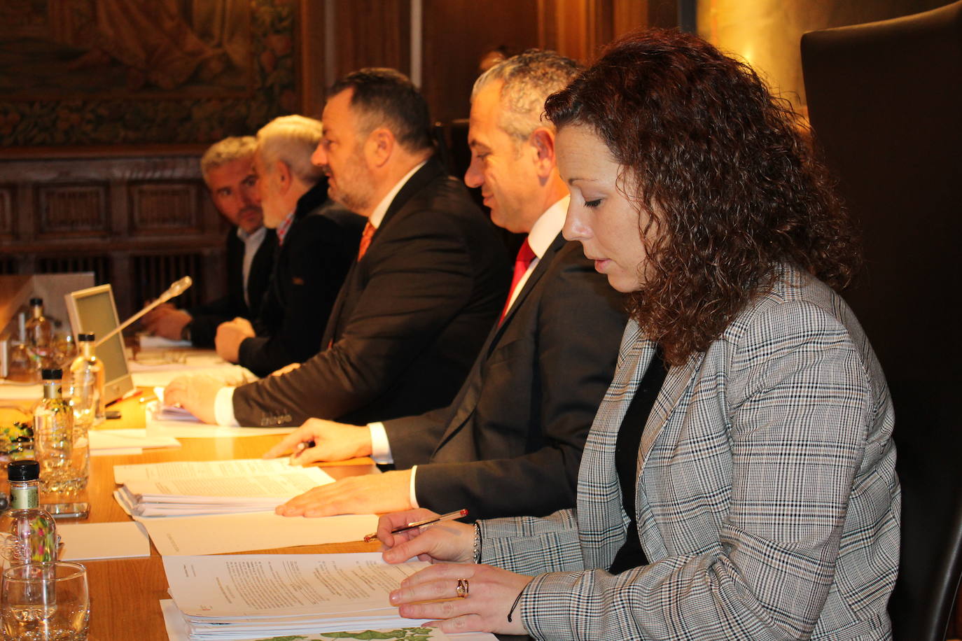 La Diputación decide suspender el pleno presencial previsto para el miércoles y hacerlo por vía telemática