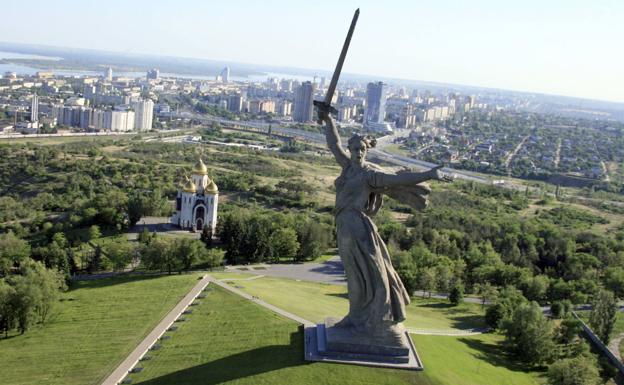 Las estatuas más altas y sus colosales controversias 1 patria llama kpbG