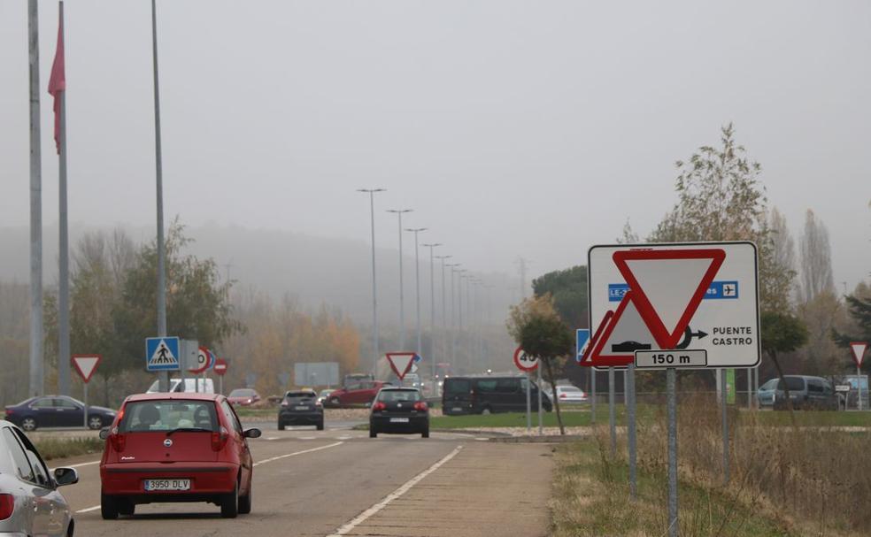 La niebla complica el tráfico en varios tramos de la red principal de carreteras de Valladolid, León, Salamanca, Palencia y Zamora