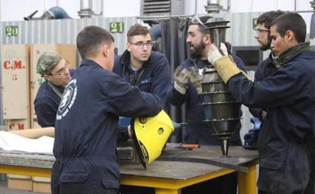 La Embajada de EEUU y EducationUSA ofrece 75 becas a alumnos de FP de ciclos formativos en Informática y Comunicaciones