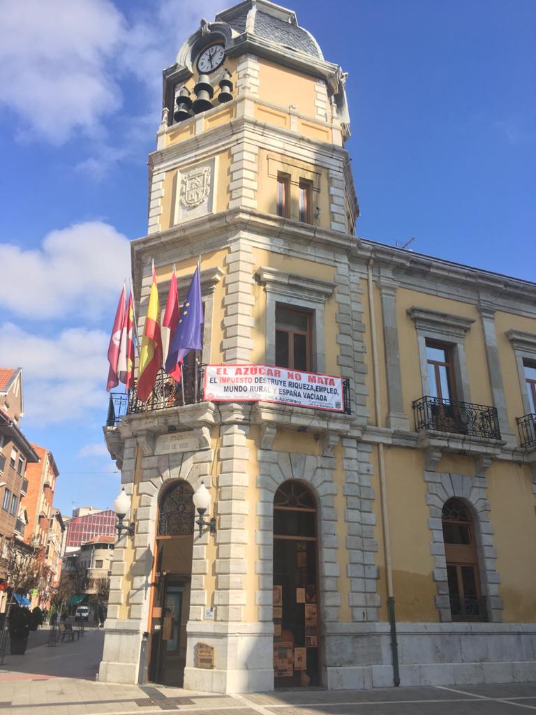 Unanimidad en el Ayuntamiento de La Bañeza para apoyar al sector azucarero