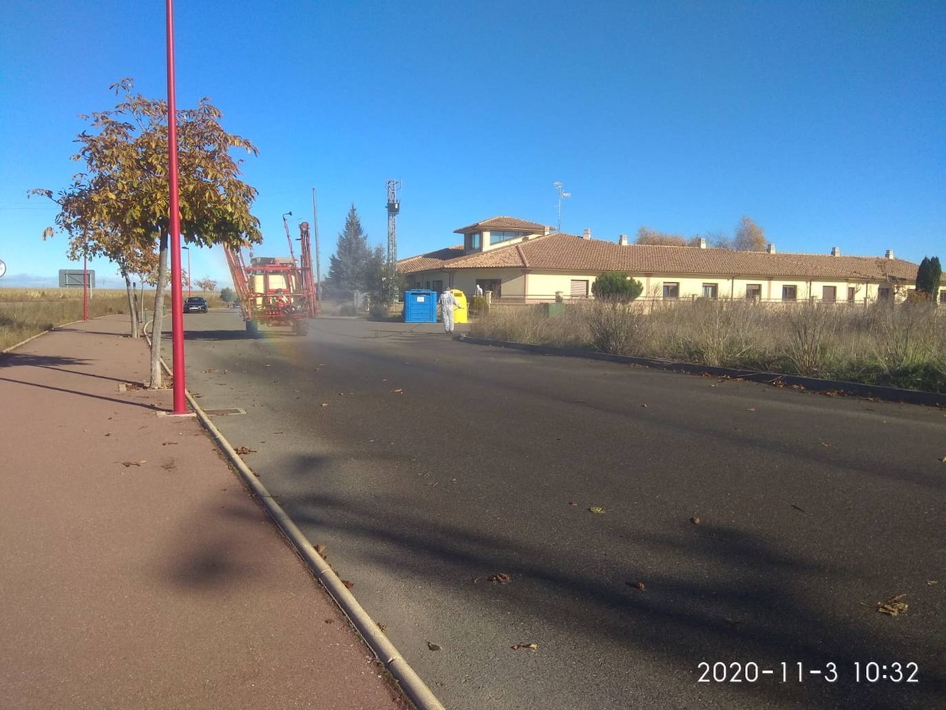 Santa María del Páramo desinfecta sus calles
