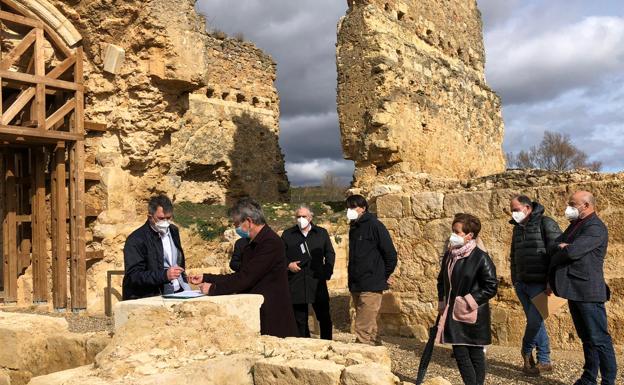 Patrimonio recibe las obras de consolidación para visitas turísticas del Monasterio de San Pedro de Eslonza