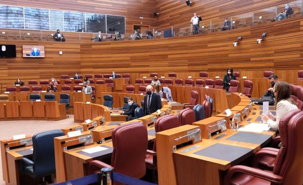 Toda la oposición pide un plan de refuerzo sanitario frente a la covid que rechazan PP y Cs