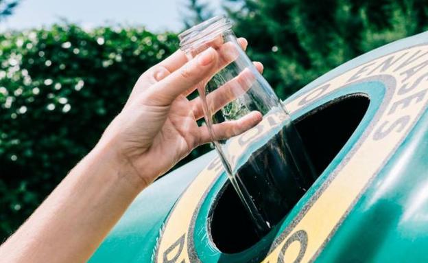 Ponferrada y Ecovidrio retan a la ciudadanía a reciclar 100 toneladas de envases de vidrio en dos meses