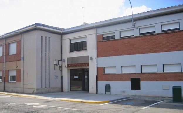 Santa María del Páramo inicia un concurso para la creación de la mascota de la biblioteca municipal