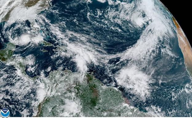 El ciclón 'Theta' amenaza a las Islas Canarias