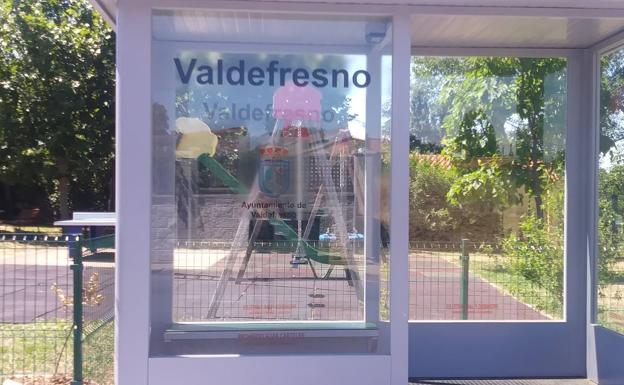 IU de León pide a Valdefresno ayudas para material escolar, un punto limpio y otras mejoras para la localidad