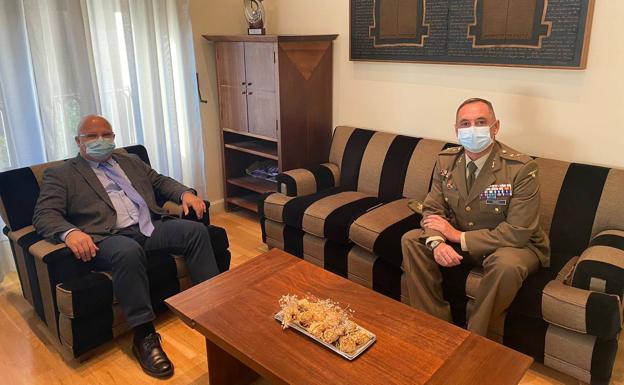 El Ejército de Tierra y la Subdelegación del Gobierno en León refuerzan su estrecha colaboración