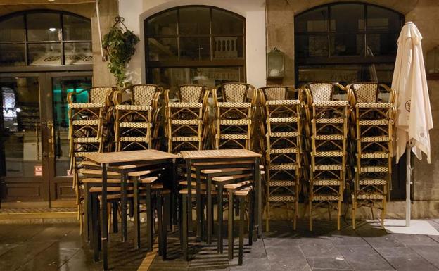 La Junta abrirá un «diálogo responsable» con la hostelería para evaluar su desescalada