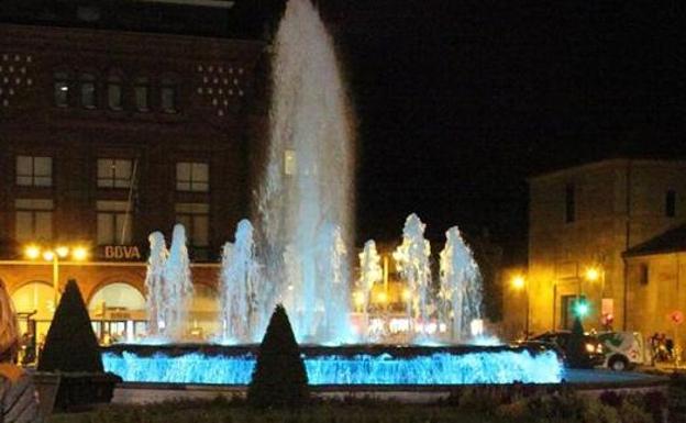 La fuente de Santo Domingo se iluminará este viernes de azul para conmemorar los 31 años de derechos del niño