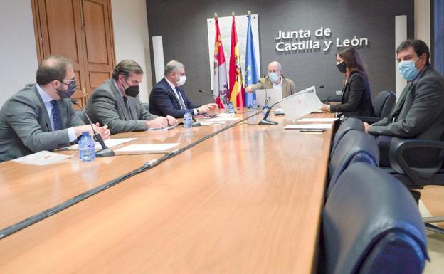 La Junta reorientará las medidas en la hostelería a partir del día 3 si la incidencia se sitúa por debajo de 400