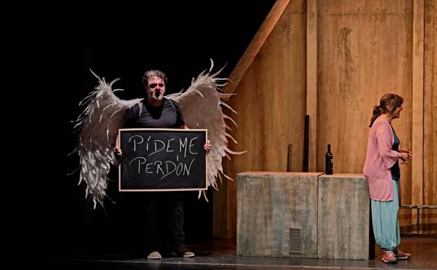 La obra 'Pídeme perdón' se sube al Auditorio Ciudad de León