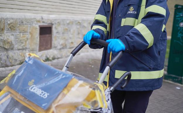 Correos remarca que todos sus trabajadores tienen medidas covid