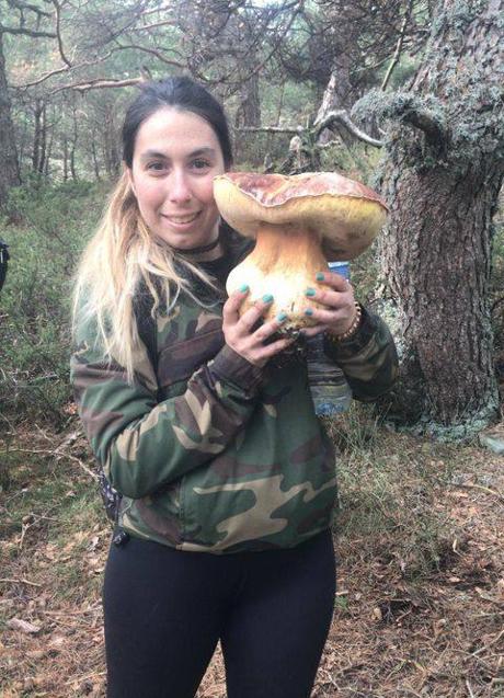 Letizia Rodríguez con el boletus.