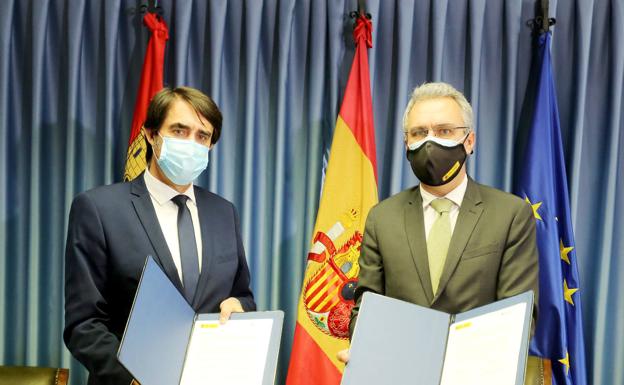 Junta y Gobierno suscriben un protocolo para dar «un paso más» en el operativo de atención a personas bloqueadas en la carretera por posibles nevadas