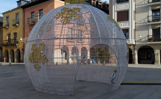 Una bola gigante luminosa 3D transitable por su interior dará luz a la Navidad en Ponferrada