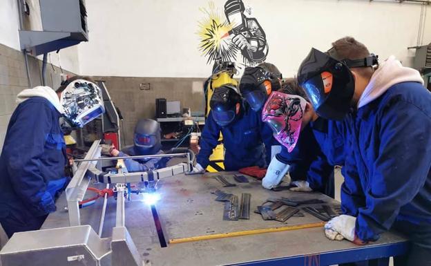 54 centros de FP realizarán este curso 157 proyectos en empresas con un presupuesto cercano a los 500.000 euros