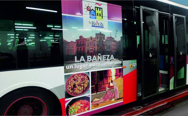 La Bañeza promociona su patrimonio y gastronomía por las calles de Gijón