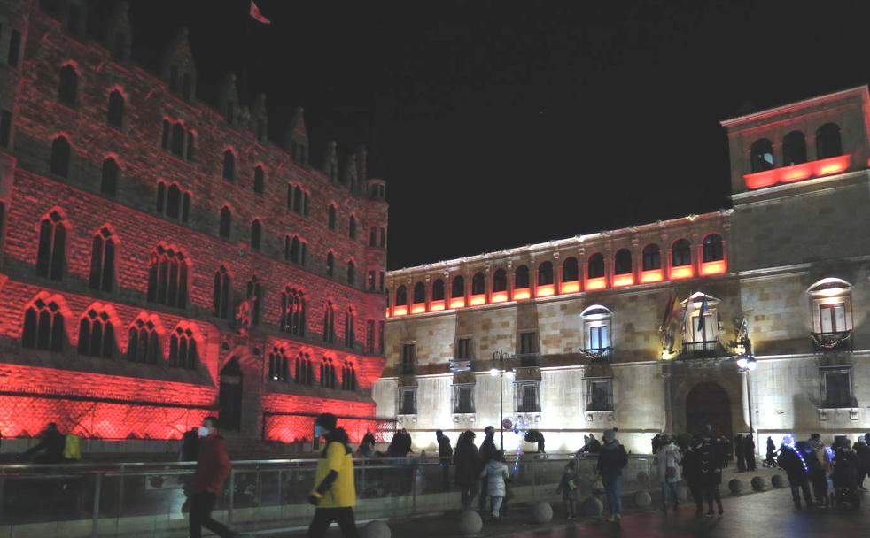León iza la bandera del altruismo
