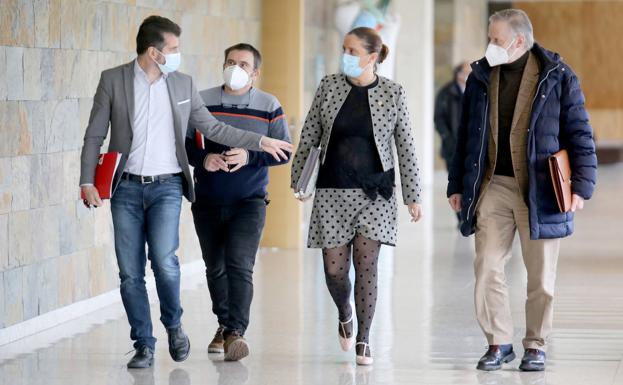 Tudanca considera «una vergüenza» que el sistema de inspecciones en las residencias de mayores funcione «de forma tan precaria»