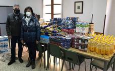 Angustias y Soledad dona más de 4.000 kilos de alimentos a la parroquia del Mercado