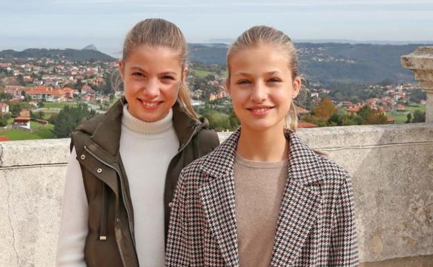 Leonor y Sofía protagonistas de la felicitación navideña de la Casa Real