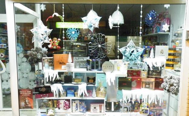 Diez tilda de «esencial» que los ciudadanos compren en comercios de proximidad en un «momento duro»