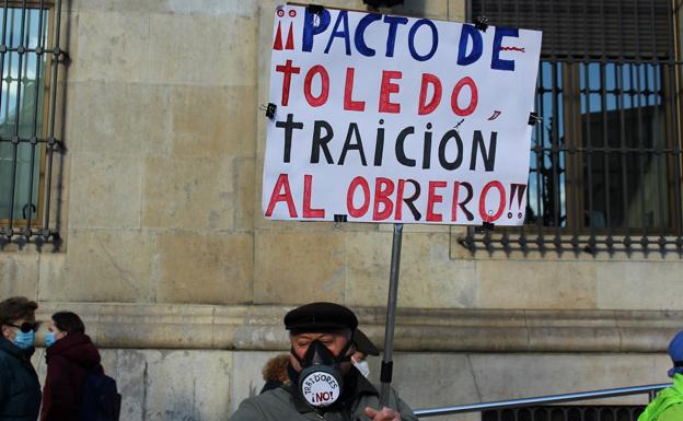 Los pensionistas denuncian que con el Pacto de Toledo el sistema público «peligra más que nunca»