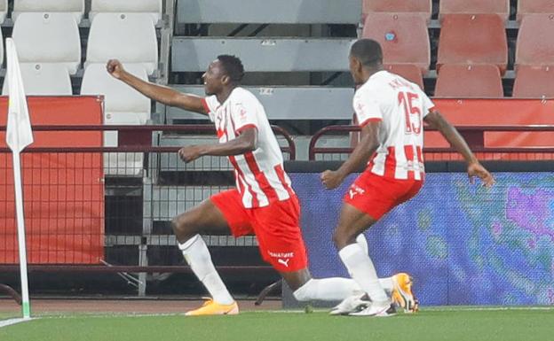 Sadiq noquea a la Ponferradina con un hat-trick en media hora