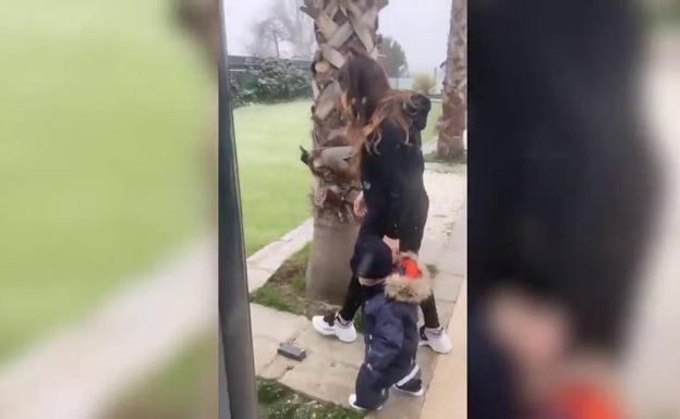 Sara Sálamo y Cristina Pedroche, de la mano