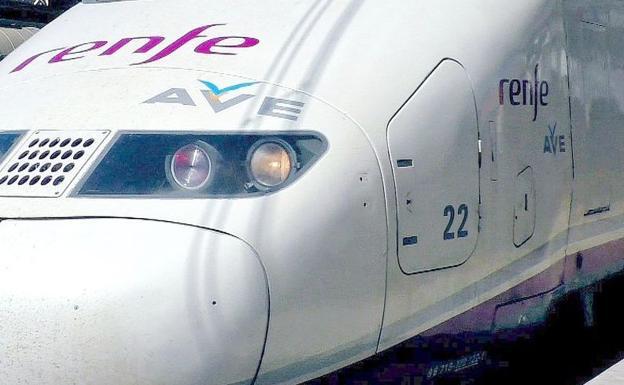 Renfe recupera los enlaces de León con ciudades del norte de España y apuesta por los billetes combinados