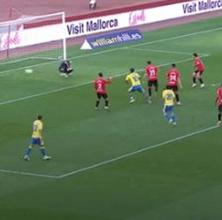 Vídeo: Araujo hace tambalearse al Mallorca