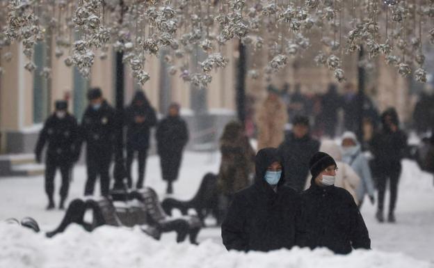 Rusia, un país a prueba de tormentas de nieve y el frío