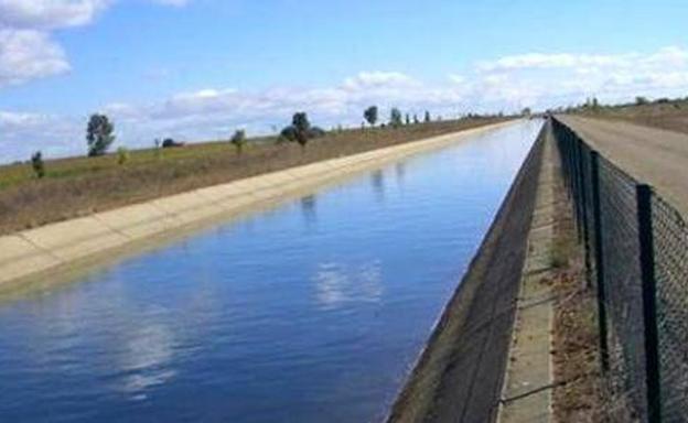 Carnero urge a la CHD el «desbloqueo» en la ejecución de las balsas del Plan Hidrológico porque «el tren del regadío no puede parar»