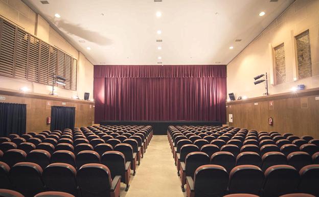 El teatro San Francisco mantiene a las 20.00 horas el ciclo 'El Cine de los Capuchinos' a pesar del toque de queda