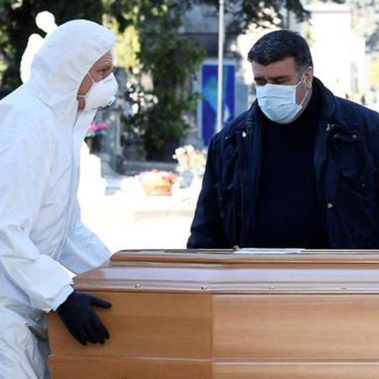 León, Zamora y Salamanca pierden 6.000 tarjetas sanitarias por las muertes por covid, de las 9.000 que perdió la comunidad