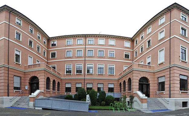 El Colegio Divina Pastora pone un aula en cuarentena tras detectar un positivo en uno de los grupos