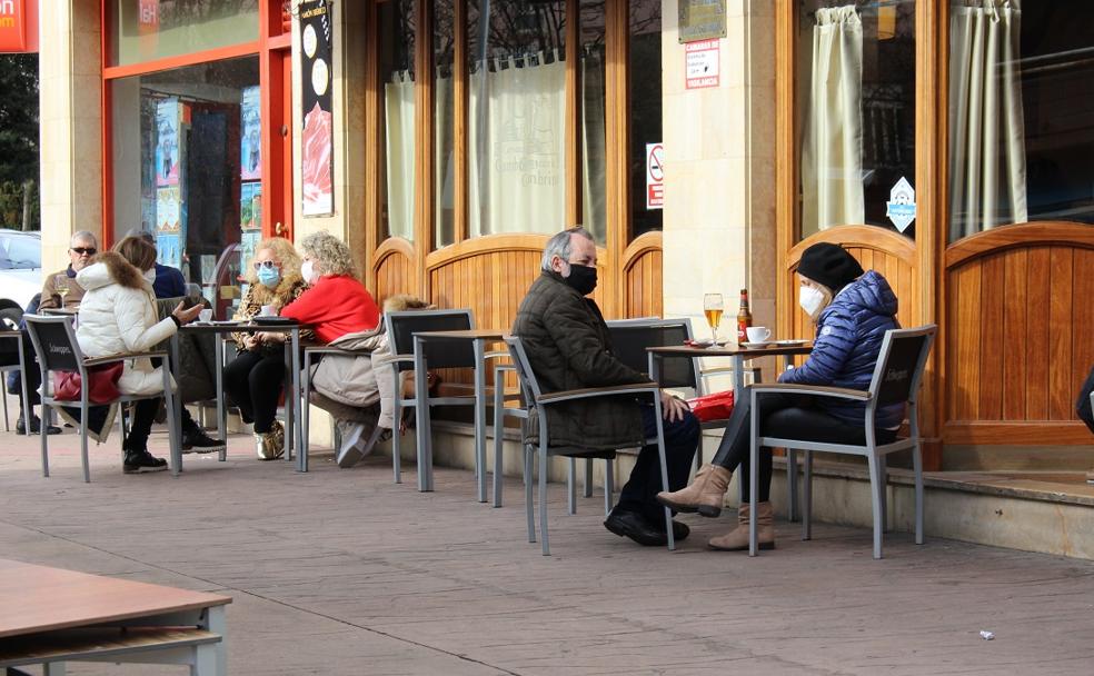 Las terrazas se llenan para disfrutar del veranillo de enero