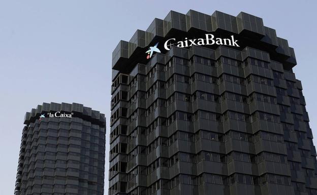 CaixaBank obtuvo un beneficio de 1.381 millones en 2020, un 19% menos