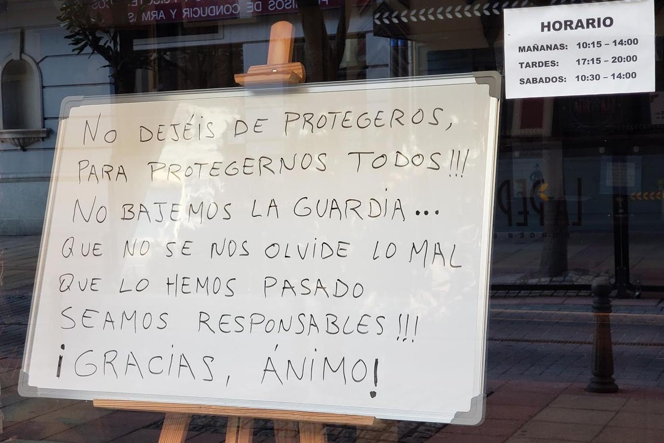 Y en el escaparate, un grito de ánimo