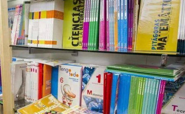 Páramo del Sil concede más de 6.000 euros en ayudas para la adquisición de libros de texto