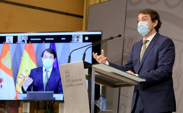 Mañueco confía en las decisiones de la consejera de Sanidad en relación a los traslados de sanitarios