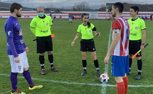 Puente 'regala' el derbi al Atlético Bembibre