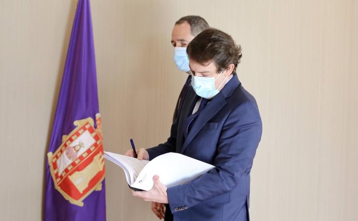 El presidente de la Junta, Alfonso Fernández Mañueco, comparece en las Cortes para informar de la evolución de la pandemia del COVID